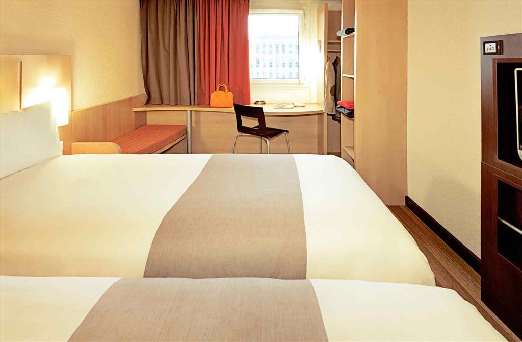 Ibis Lausanne Centre Hotel Bagian luar foto