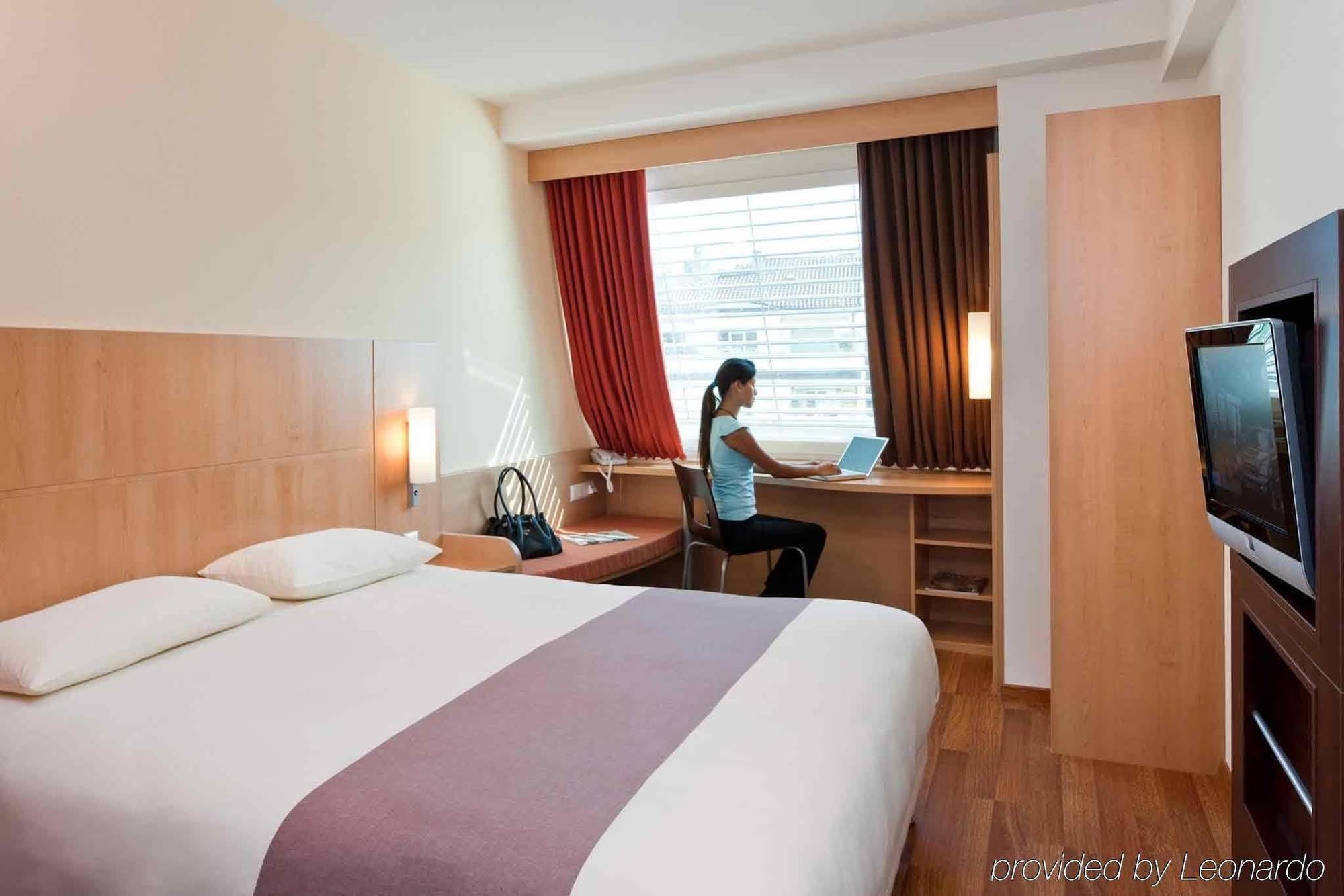 Ibis Lausanne Centre Hotel Bagian luar foto